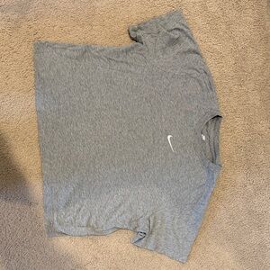 Nike youth Heather Gray Short Sleeve Tee